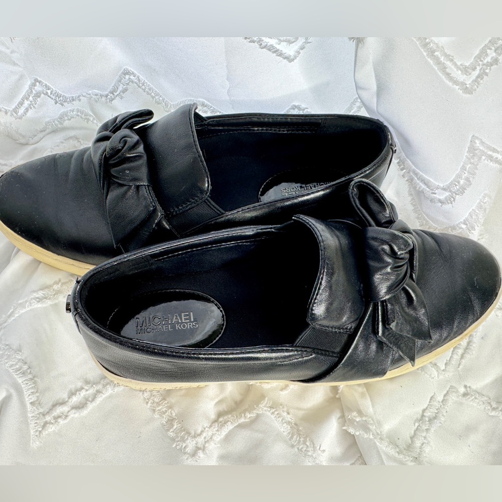 Michael Kors Women's Willa Leather Slip On Shoes with Bow Sneakers